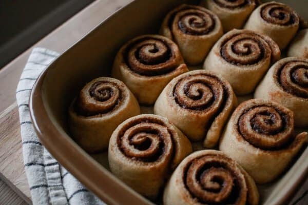 Cinnamon rolls in a 9x13